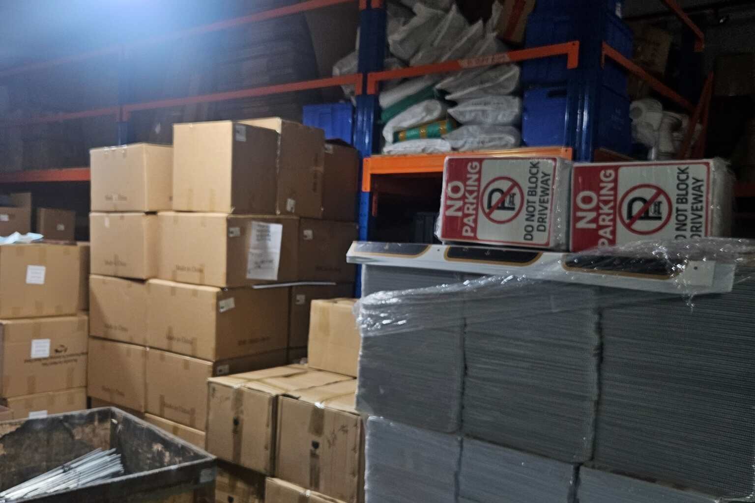 Warehouse inventory for a yard sign supplier scorecard